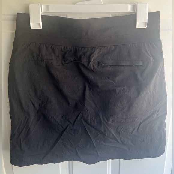 Athleta Women's Black Athletic Tie Waist Trekkie North Skort in Sz 2 - Picture 6 of 9